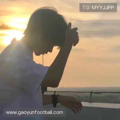 甄歌寒